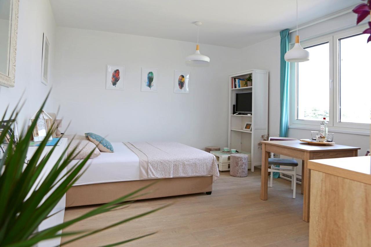 Studio Apartment Camino With Parking Zadar Exterior foto